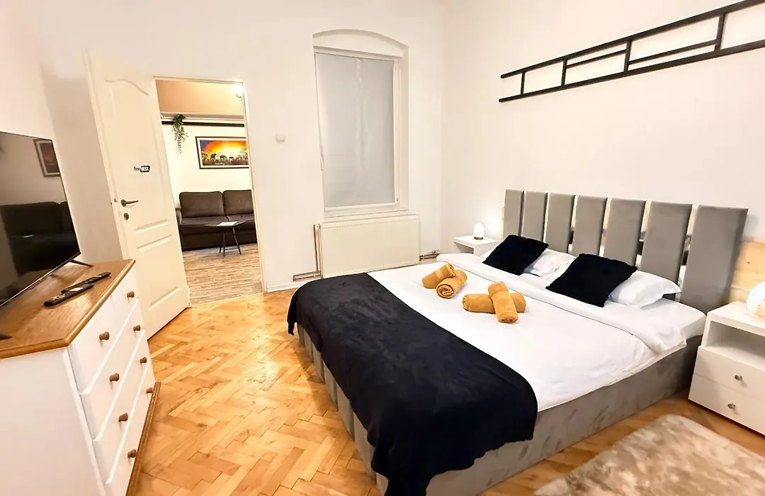 Intimo Oldtown Romantic Apartment-1